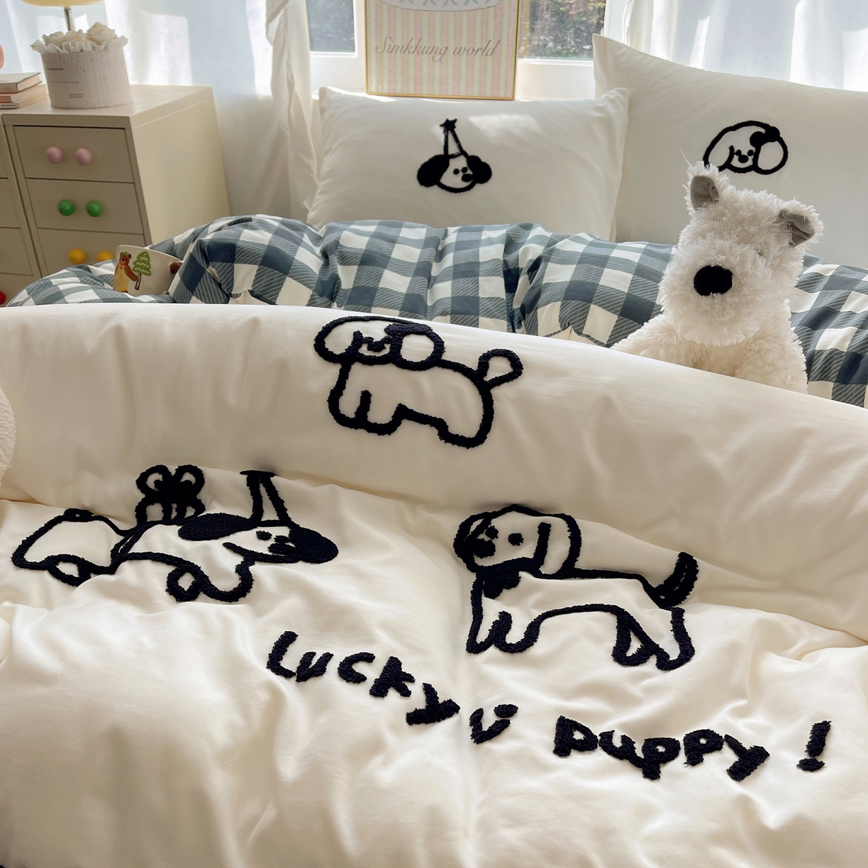 91家纺网 家纺一手货源 找家纺 韩都家居 2026春夏新款亲肤舒适毛巾绣四件套（包含买家秀原图） 线条狗