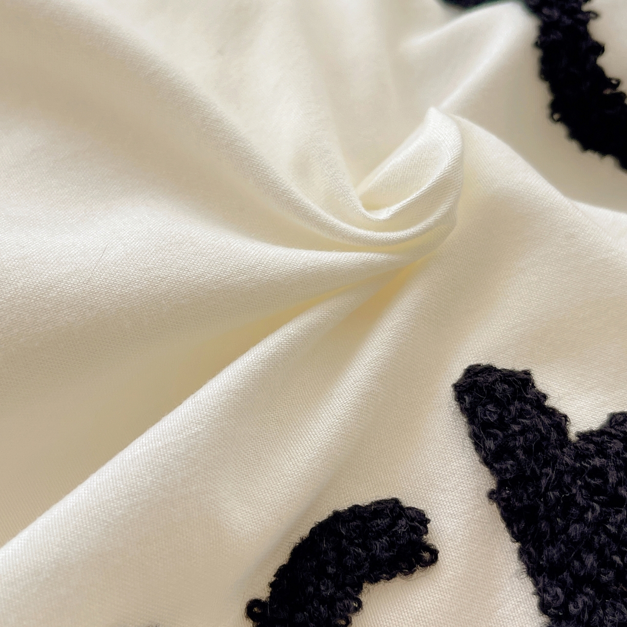 91家纺网 家纺一手货源 找家纺 韩都家居 2026春夏新款亲肤舒适毛巾绣四件套（包含买家秀原图） 线条狗