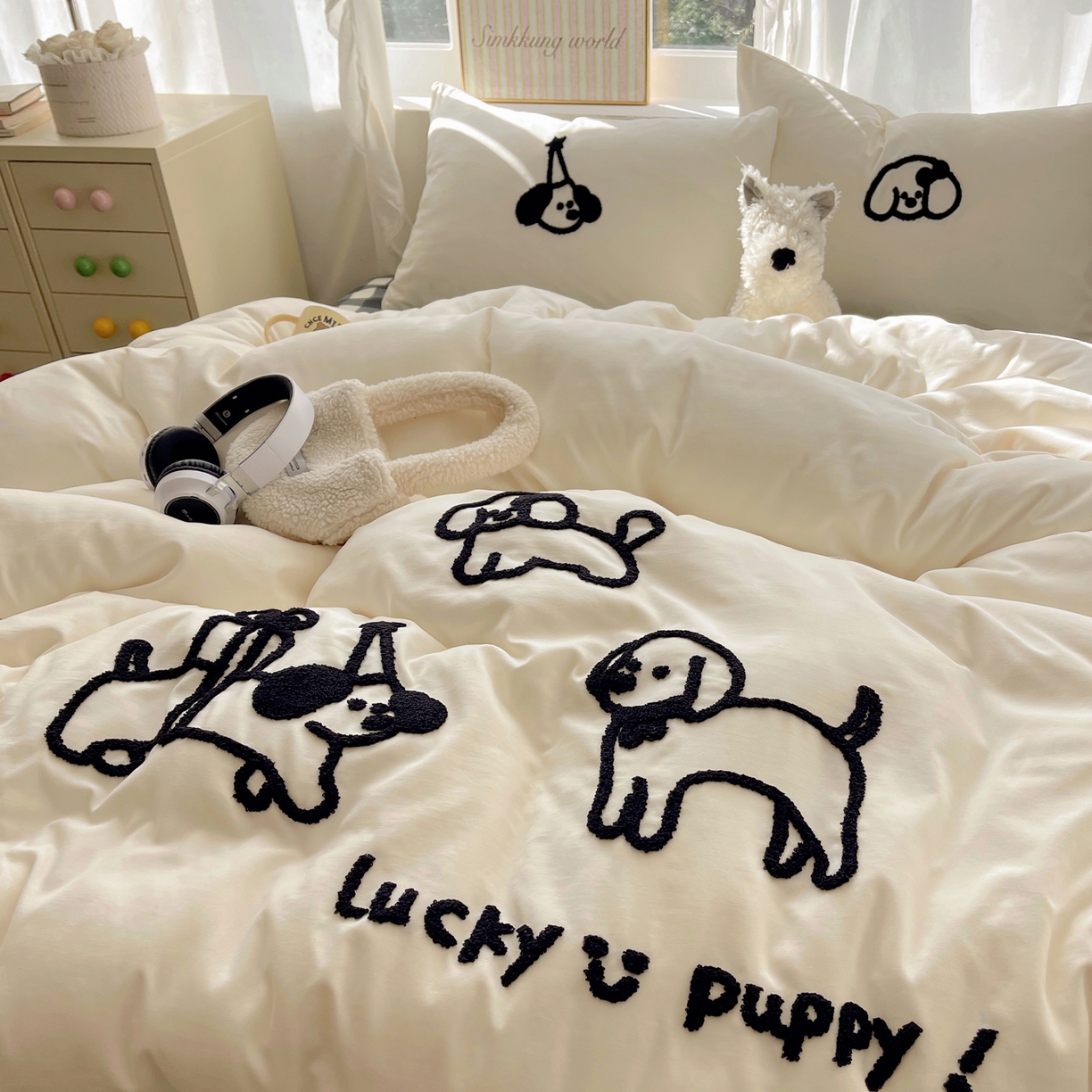 91家纺网 家纺一手货源 找家纺 韩都家居 2026春夏新款亲肤舒适毛巾绣四件套（包含买家秀原图） 线条狗