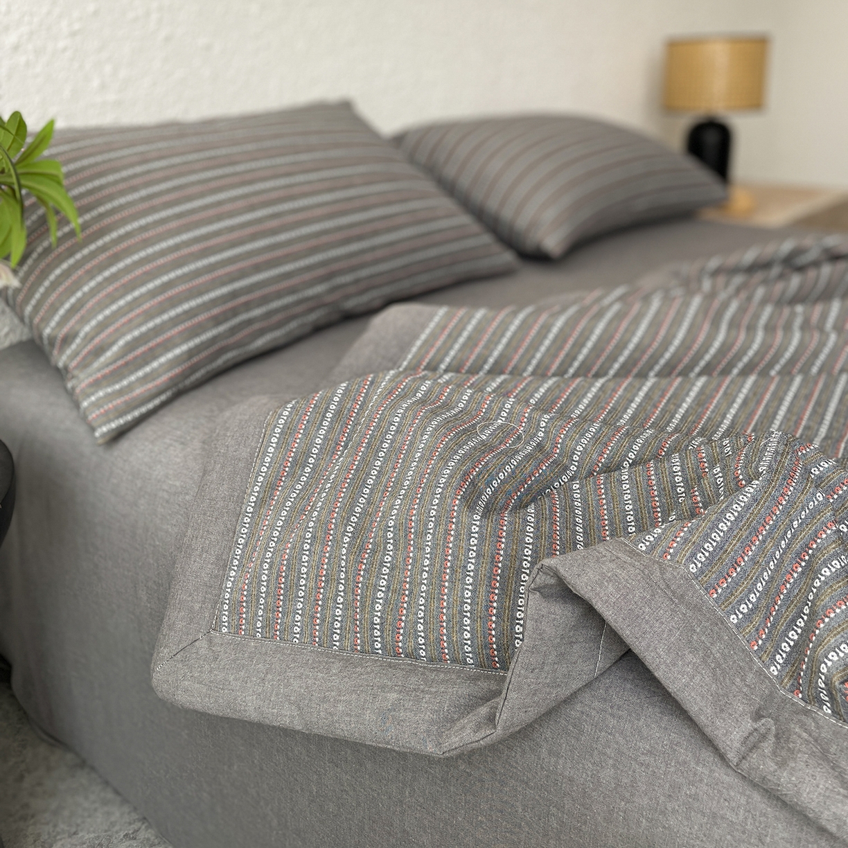 91家纺网 家纺一手货源 找家纺 吾诺家居 2026新款棉色织提花水洗棉大豆夏被夏凉被空调被-摩卡 摩卡灰