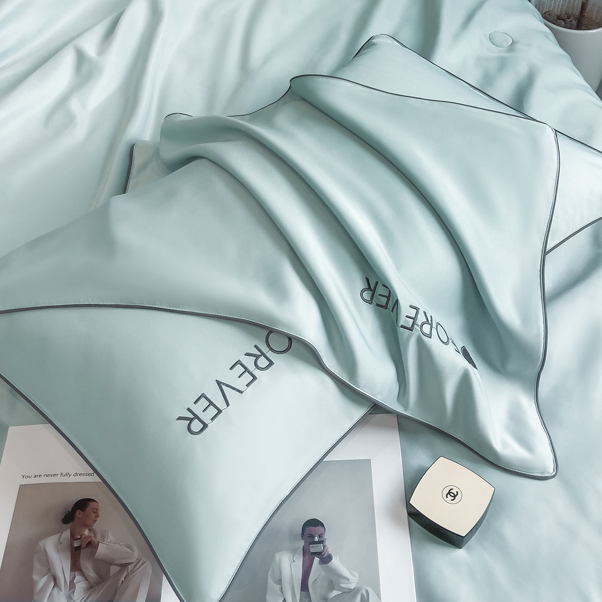 91家纺网 家纺一手货源 找家纺 （总）吾秀家居 2026新款双拼及羽毛刺绣夏被夏凉被空调被四件套-柔羽