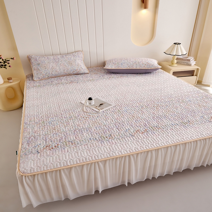 91家纺网 家纺一手货源 找家纺 羽梦家纺 2026新款冰柔丝乳胶床裙款凉席云间花境