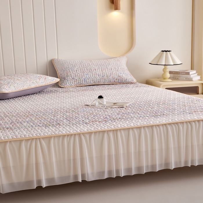 91家纺网 家纺一手货源 找家纺 羽梦家纺 2026新款冰柔丝乳胶床裙款凉席云间花境