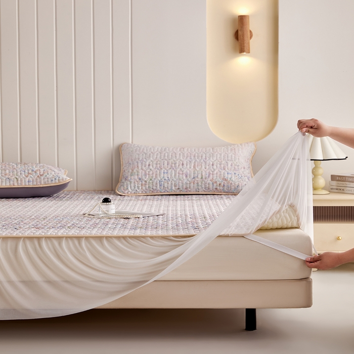 91家纺网 家纺一手货源 找家纺 羽梦家纺 2026新款冰柔丝乳胶床裙款凉席云间花境