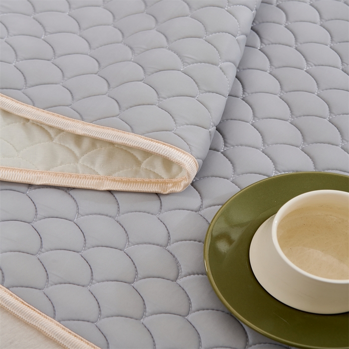 91家纺网 家纺一手货源 找家纺 羽梦家纺 2026新款凉席硅胶席子 青空灰