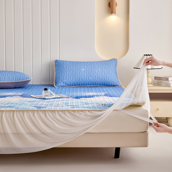 91家纺网 家纺一手货源 找家纺 羽梦家纺 2026新款冰柔丝乳胶床裙款凉席云端兔语