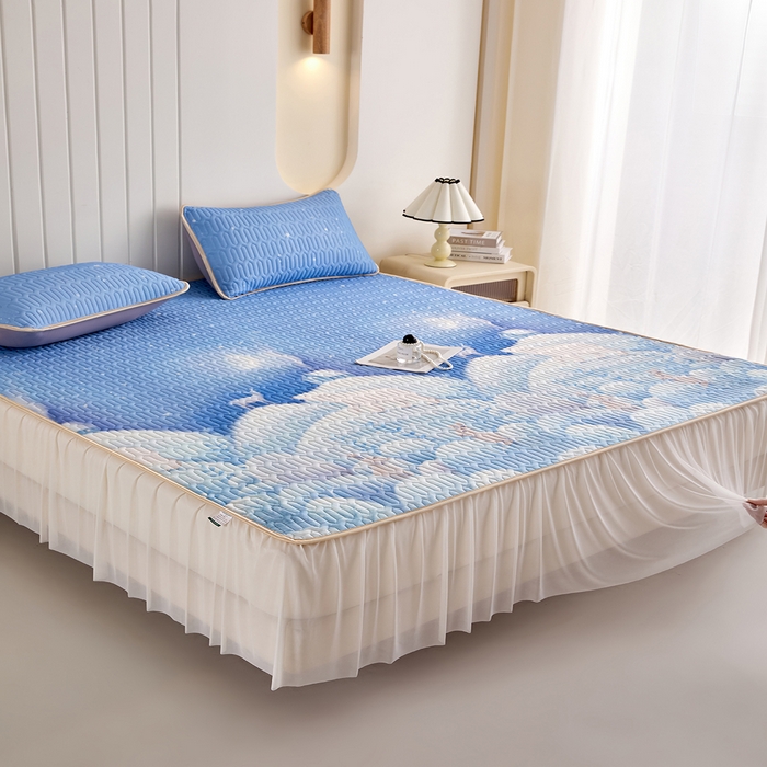 91家纺网 家纺一手货源 找家纺 羽梦家纺 2026新款冰柔丝乳胶床裙款凉席云端兔语