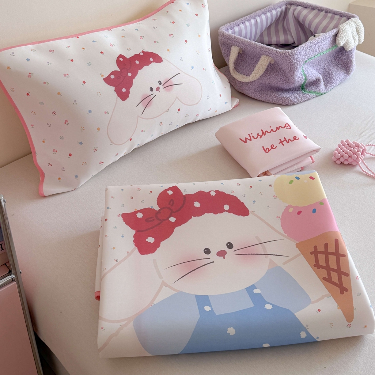 91家纺网 家纺一手货源 找家纺 美乐迪家纺 2026新款大版水光冰丝凉席席子凉席 冰淇淋小兔