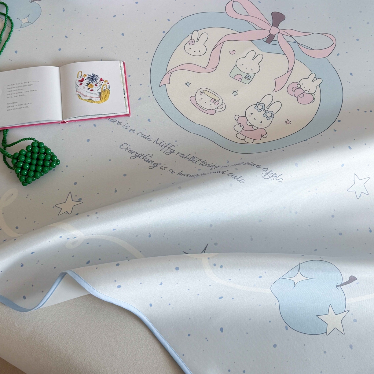 91家纺网 家纺一手货源 找家纺 美乐迪家纺 2026新款大版水光冰丝凉席席子凉席 苹果兔兔