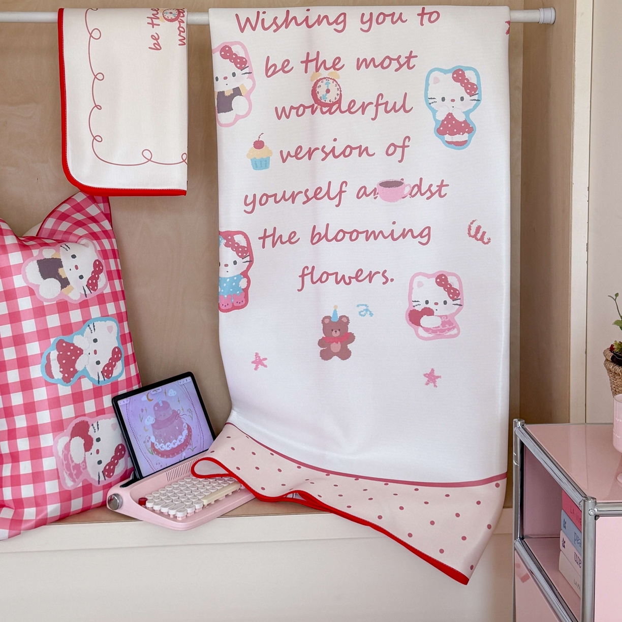 91家纺网 家纺一手货源 找家纺 美乐迪家纺 2026新款大版水光冰丝凉席席子凉席 字母猫咪