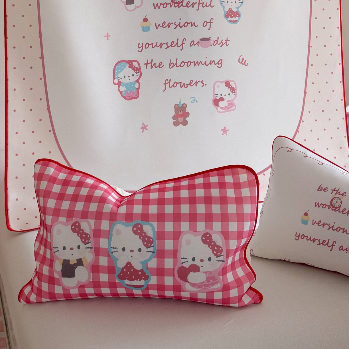 91家纺网 家纺一手货源 找家纺 美乐迪家纺 2026新款大版水光冰丝凉席席子凉席 字母猫咪