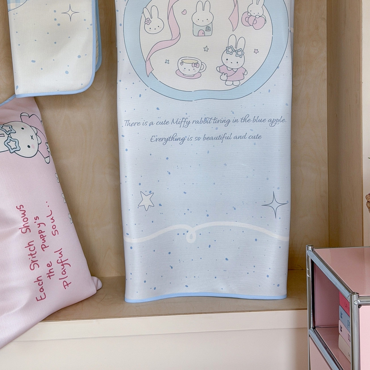 91家纺网 家纺一手货源 找家纺 美乐迪家纺 2026新款大版水光冰丝凉席席子凉席 苹果兔兔