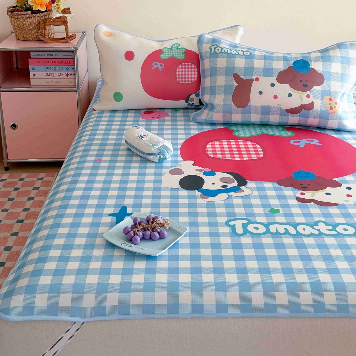 91家纺网 家纺一手货源 找家纺 美乐迪家纺 2026新款大版水光冰丝凉席席子凉席 狗狗番茄屋