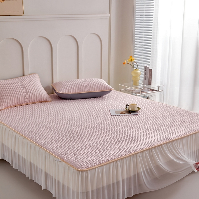 91家纺网 家纺一手货源 找家纺 羽梦家纺 2026新款冰柔丝乳胶床裙款凉席柔云粉