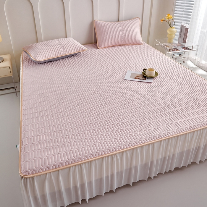 91家纺网 家纺一手货源 找家纺 羽梦家纺 2026新款冰柔丝乳胶床裙款凉席柔云粉