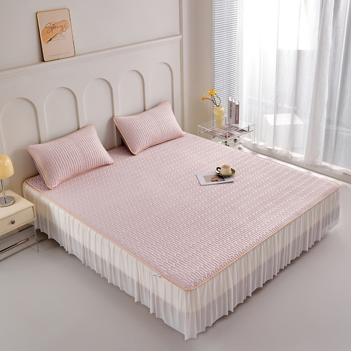 91家纺网 家纺一手货源 找家纺 羽梦家纺 2026新款冰柔丝乳胶床裙款凉席柔云粉