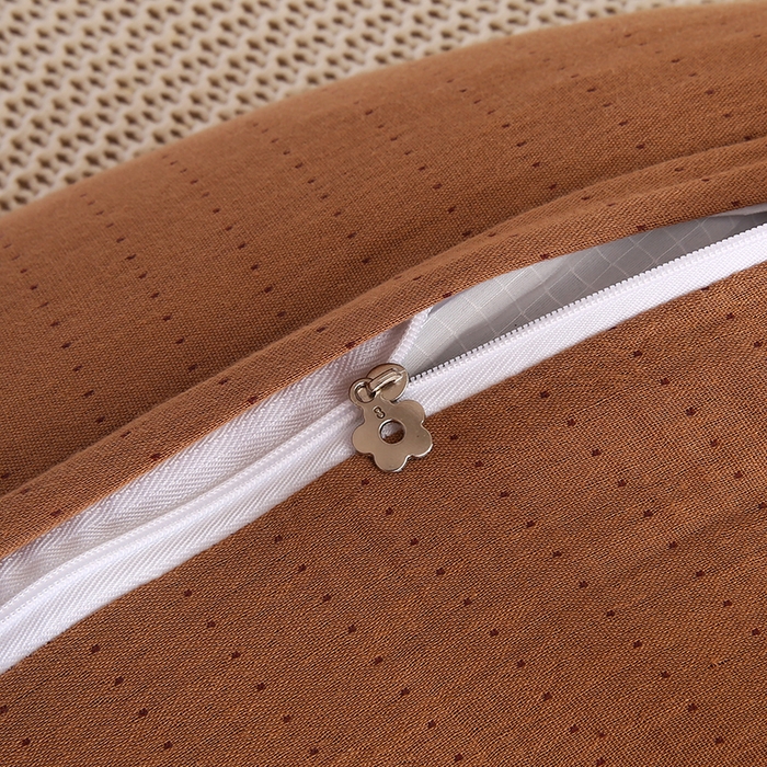 91家纺网 家纺一手货源 找家纺 蔻眠 双层纱可爱猫卡通荞麦护颈枕芯儿童学生成人枕头 格子浅棕