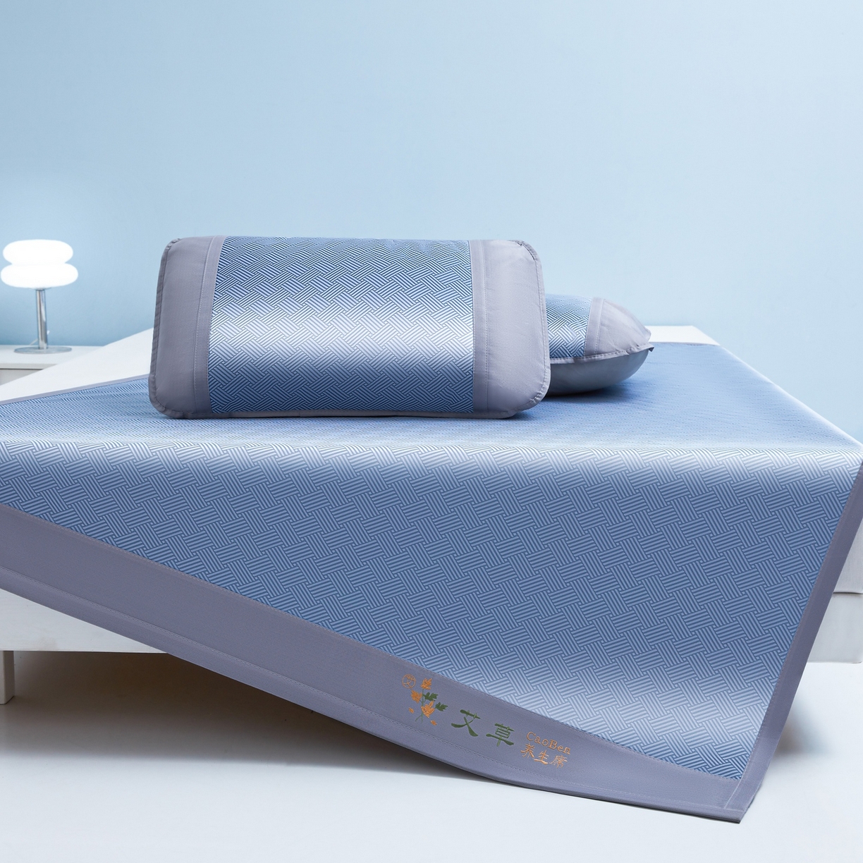 91家纺网 家纺一手货源 找家纺 席之家 2026新款可机洗水洗艾草凉感冰丝高精密碳光软席席子凉席 蓝色