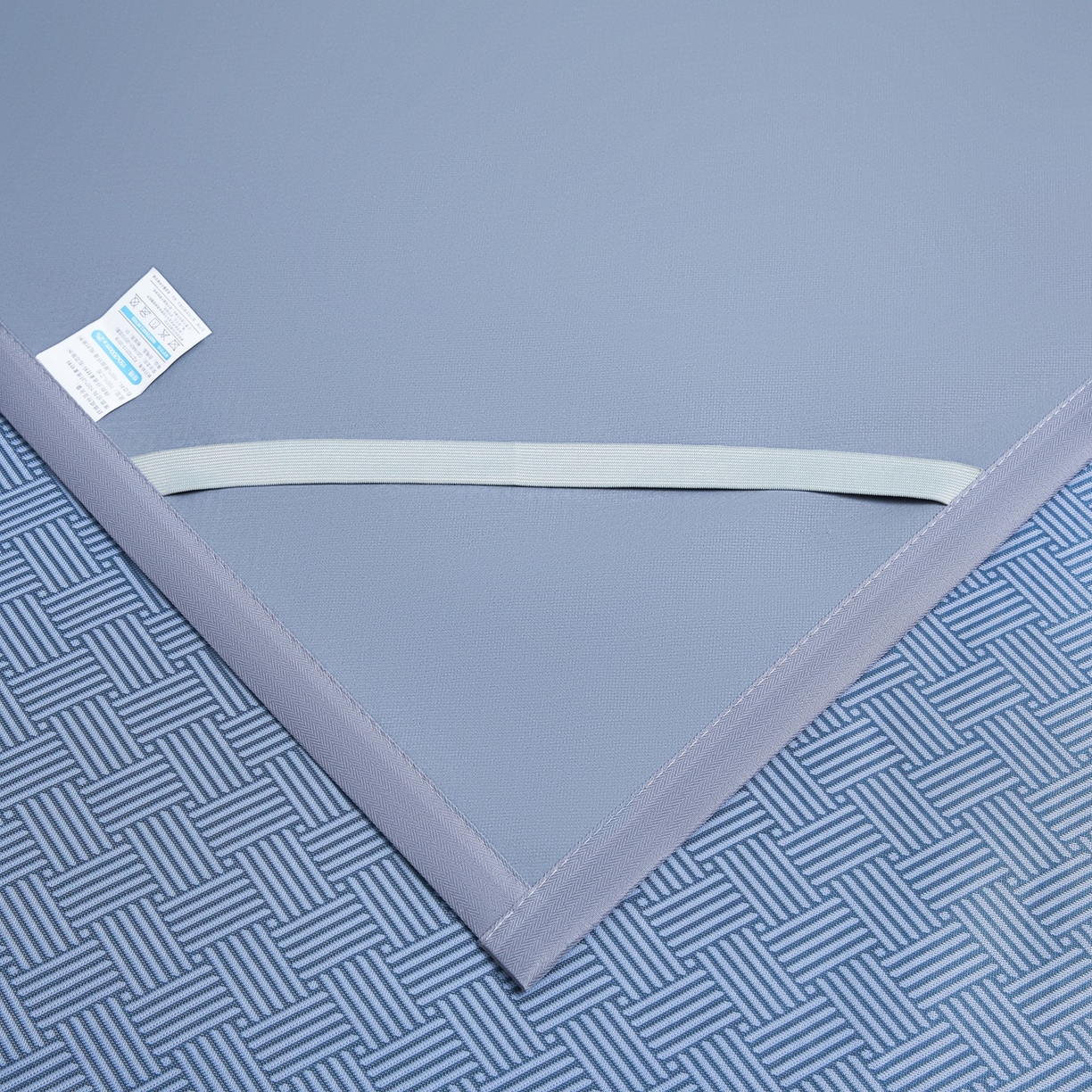 91家纺网 家纺一手货源 找家纺 席之家 2026新款可机洗水洗艾草凉感冰丝高精密碳光软席席子凉席 蓝色