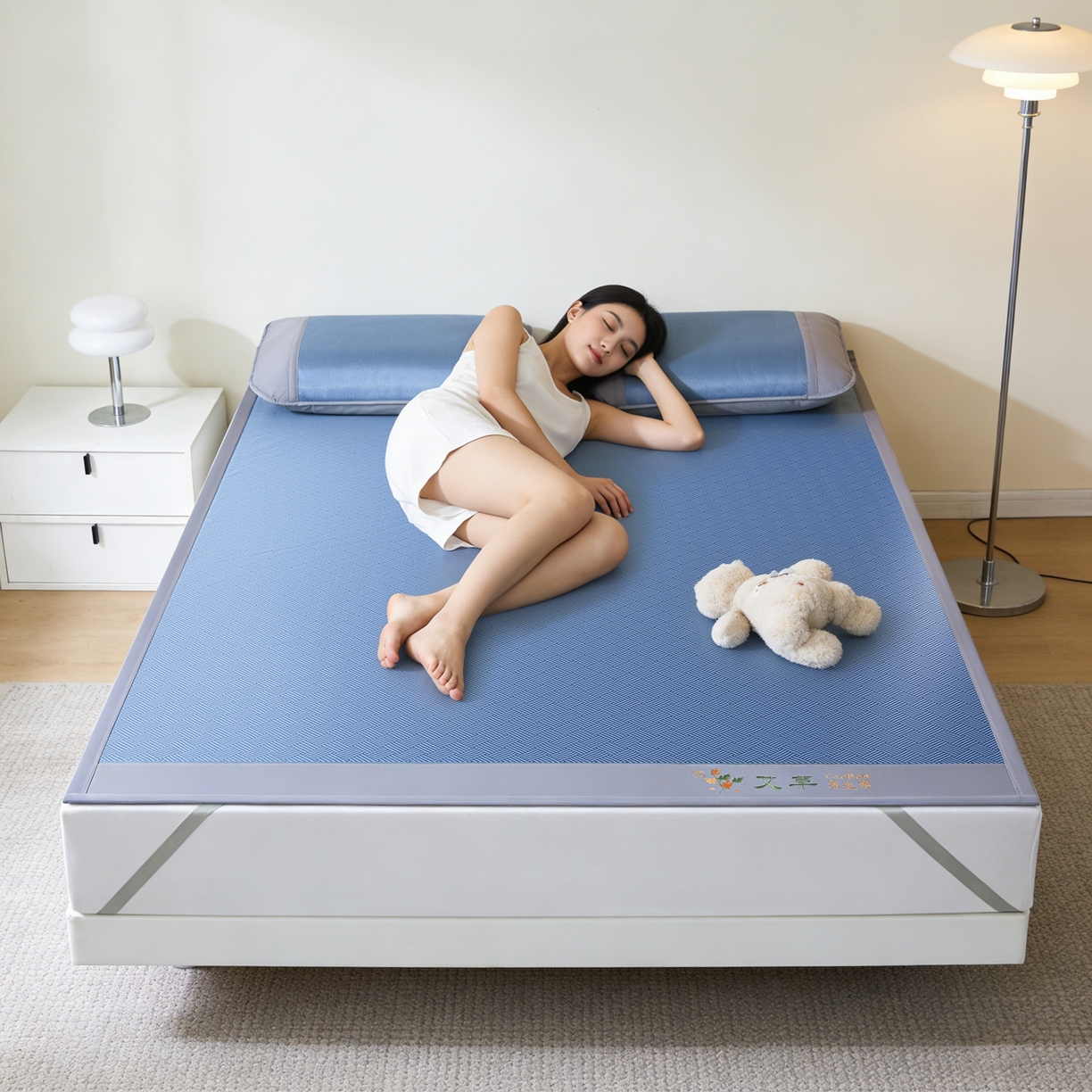 91家纺网 家纺一手货源 找家纺 席之家 2026新款可机洗水洗艾草凉感冰丝高精密碳光软席席子凉席 推广图（仅供展示不可下单）