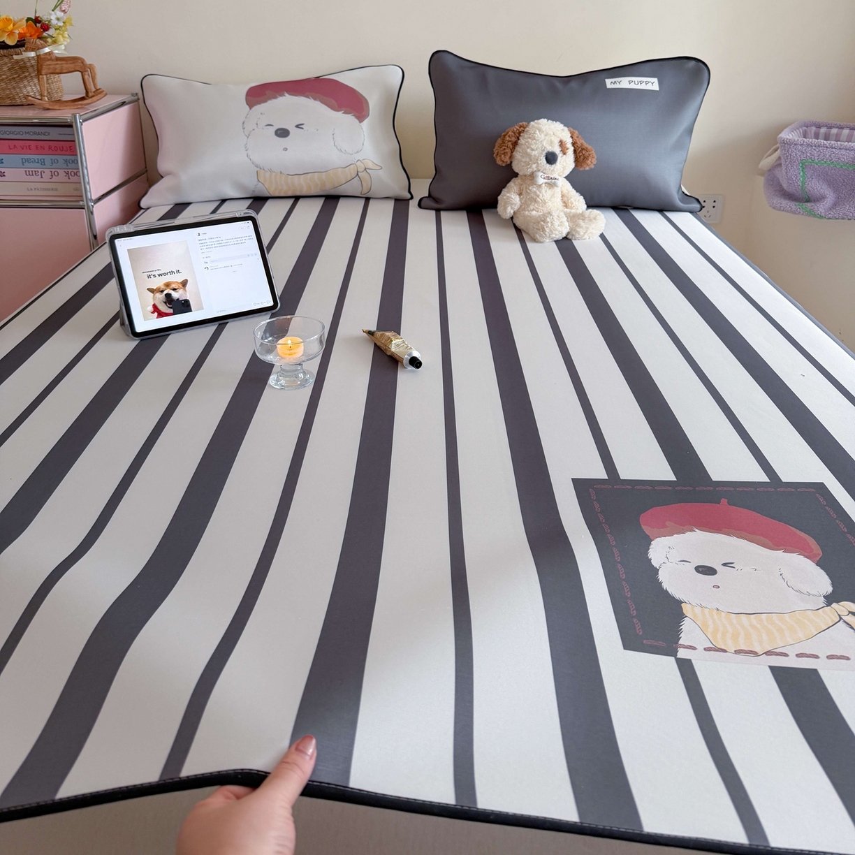 91家纺网 家纺一手货源 找家纺 美乐迪家纺 2026新款大版水光冰丝凉席席子凉席 黑条小狗