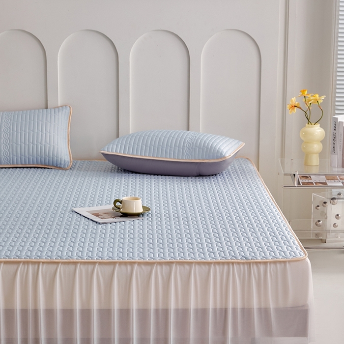 91家纺网 家纺一手货源 找家纺 羽梦家纺 2026新款冰柔丝乳胶床裙款凉席淡蓝色