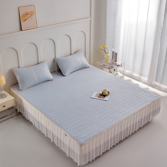 91家纺网 家纺一手货源 找家纺 羽梦家纺 2026新款冰柔丝乳胶床裙款凉席淡蓝色