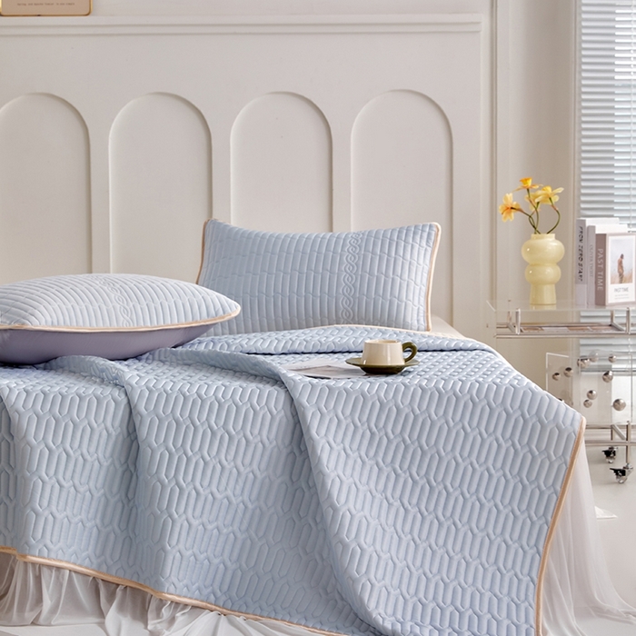 91家纺网 家纺一手货源 找家纺 羽梦家纺 2026新款冰柔丝乳胶床裙款凉席淡蓝色