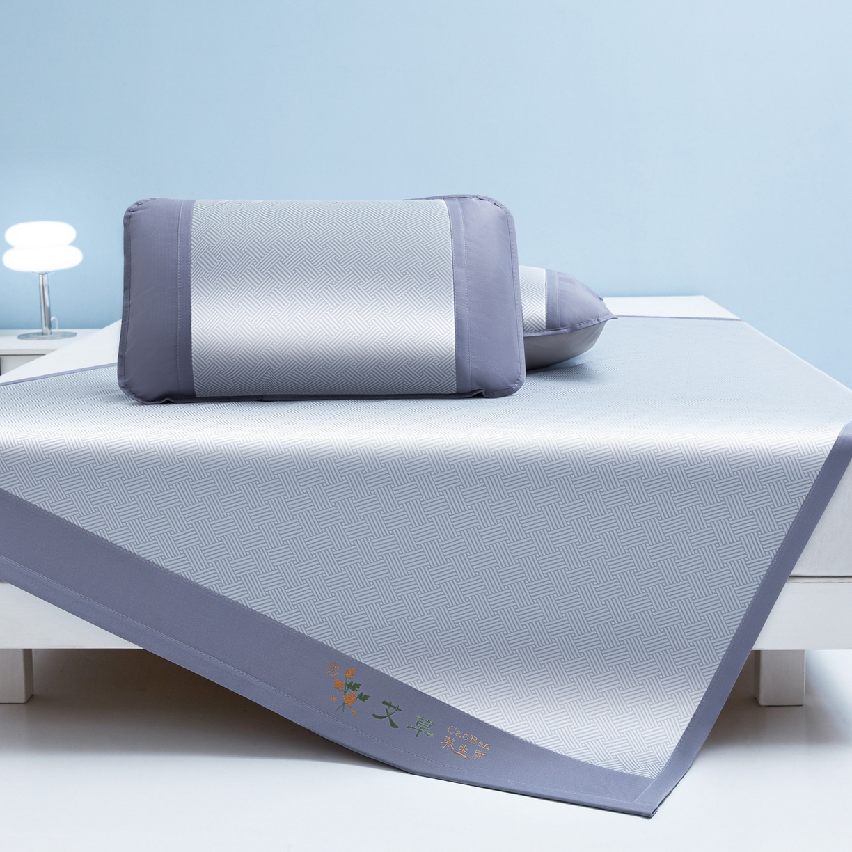 91家纺网 家纺一手货源 找家纺 席之家 2026新款可机洗水洗艾草凉感冰丝高精密碳光软席席子凉席 灰色