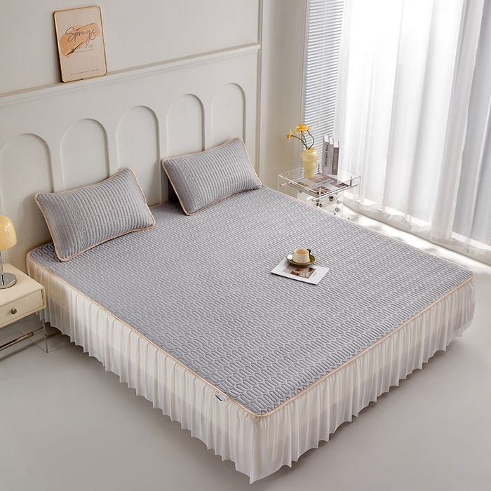 91家纺网 家纺一手货源 找家纺 羽梦家纺 2026新款冰柔丝乳胶床裙款凉席青空灰