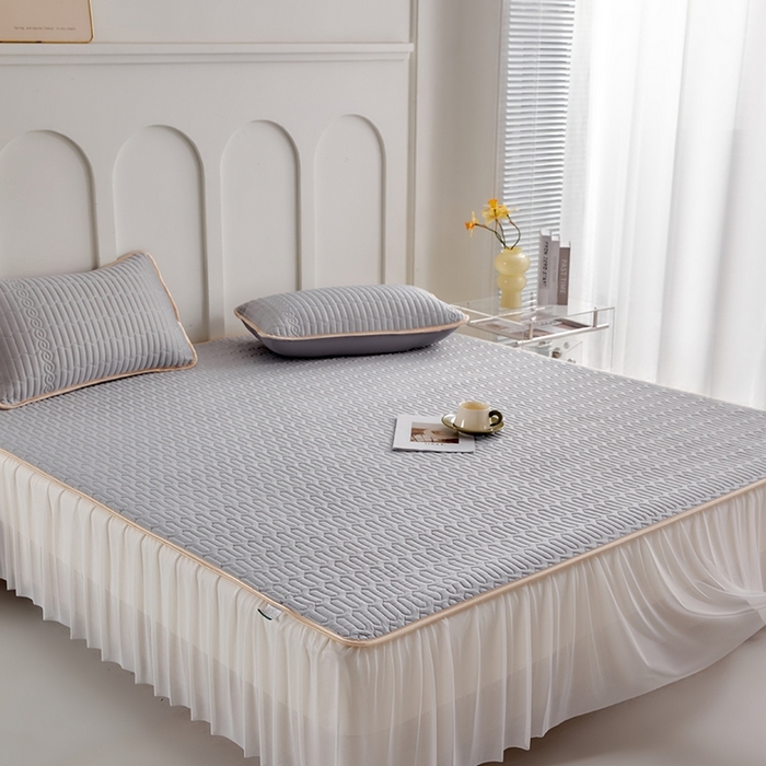 91家纺网 家纺一手货源 找家纺 羽梦家纺 2026新款冰柔丝乳胶床裙款凉席青空灰