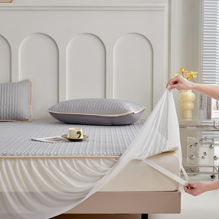 91家纺网 家纺一手货源 找家纺 羽梦家纺 2026新款冰柔丝乳胶床裙款凉席青空灰