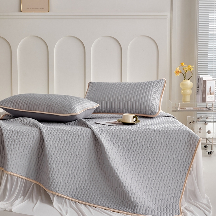 91家纺网 家纺一手货源 找家纺 羽梦家纺 2026新款冰柔丝乳胶床裙款凉席青空灰