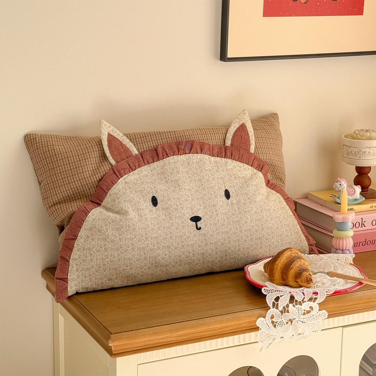 91家纺网 家纺一手货源 找家纺 （总）蔻眠 云朵兔-全棉刺绣卡通荞麦护颈枕头儿童学生荞麦枕芯
