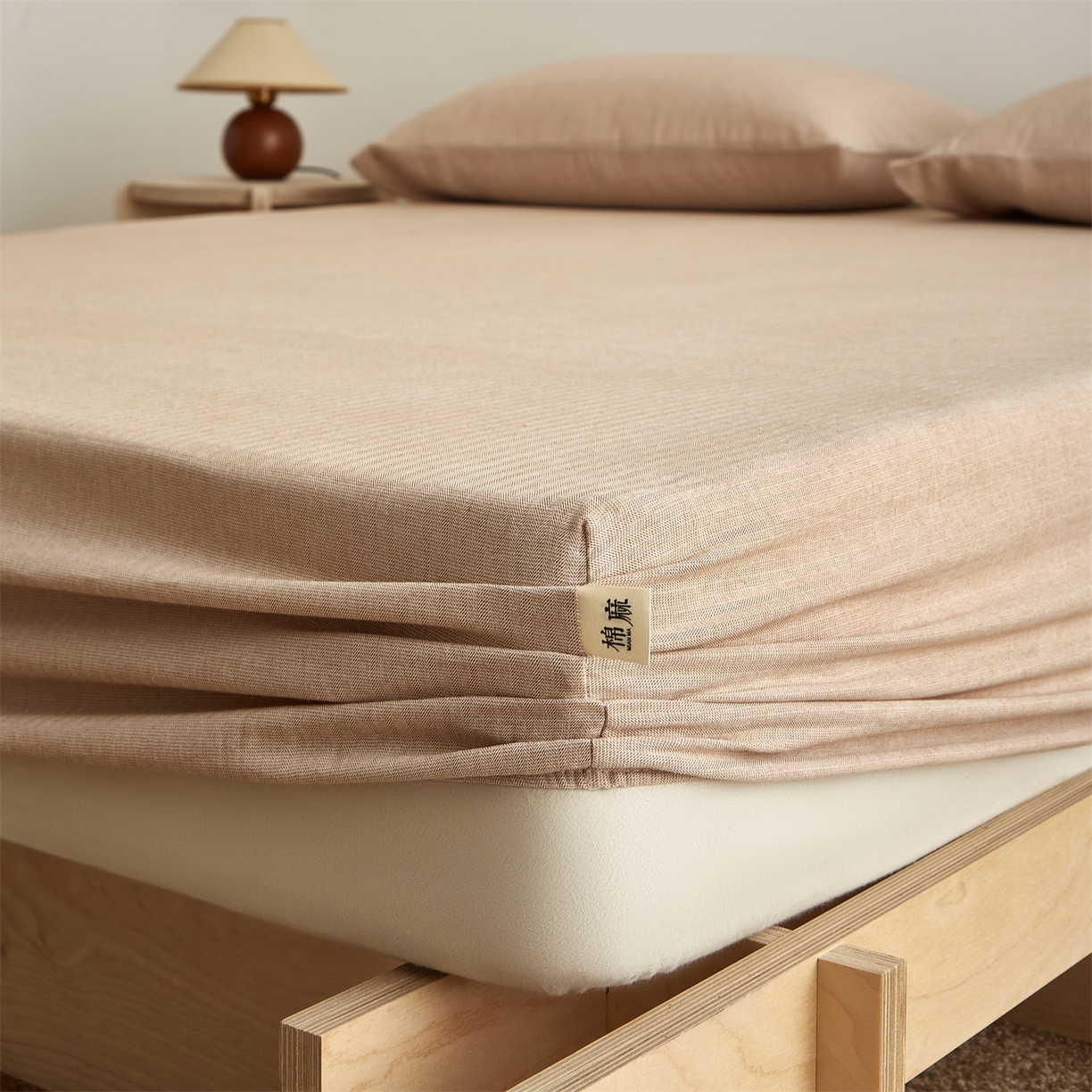91家纺网 家纺一手货源 找家纺 优眠坊 2026新款简约色织水洗棉麻人字纹单品床笠单件床笠 摩卡棕