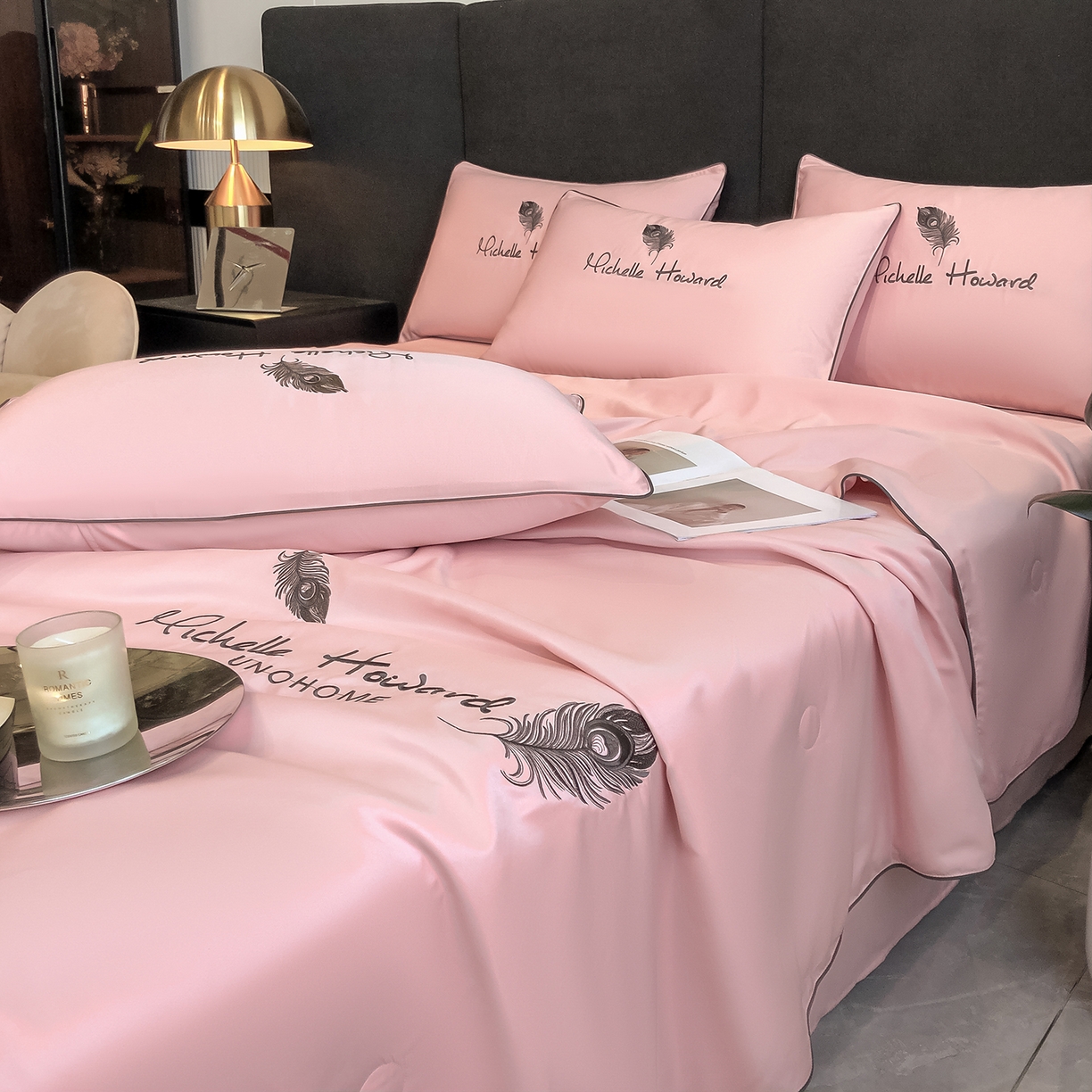 91家纺网 家纺一手货源 找家纺 吾秀家居 2026新款双拼及羽毛刺绣夏被夏凉被空调被四件套-柔羽 羽毛豆沙