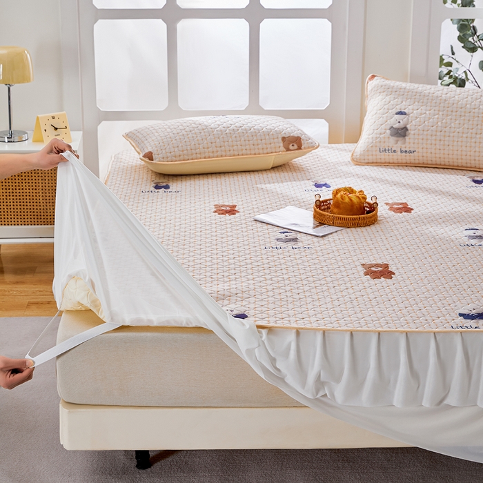 91家纺网 家纺一手货源 找家纺 羽梦家纺 2026新款硅胶床裙款凉席席子 元气小熊