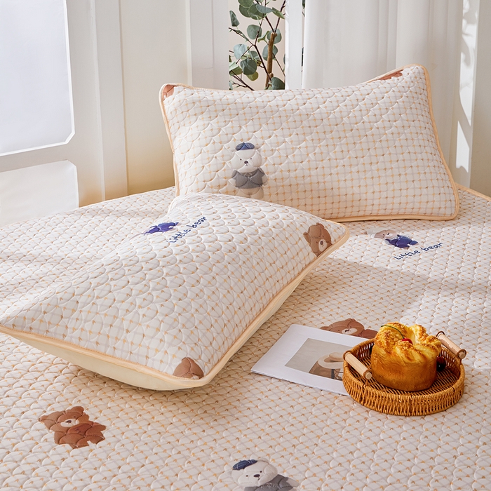 91家纺网 家纺一手货源 找家纺 羽梦家纺 2026新款硅胶床裙款凉席席子 元气小熊