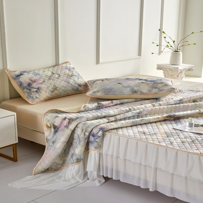 91家纺网 家纺一手货源 找家纺 羽梦家纺 2026新款硅胶床裙款凉席席子 雾里看花