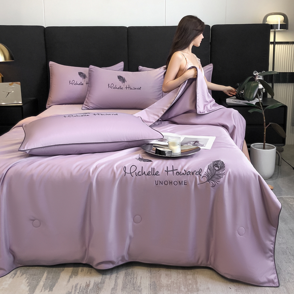 91家纺网 家纺一手货源 找家纺 吾秀家居 2026新款双拼及羽毛刺绣夏被夏凉被空调被四件套-柔羽 羽毛紫