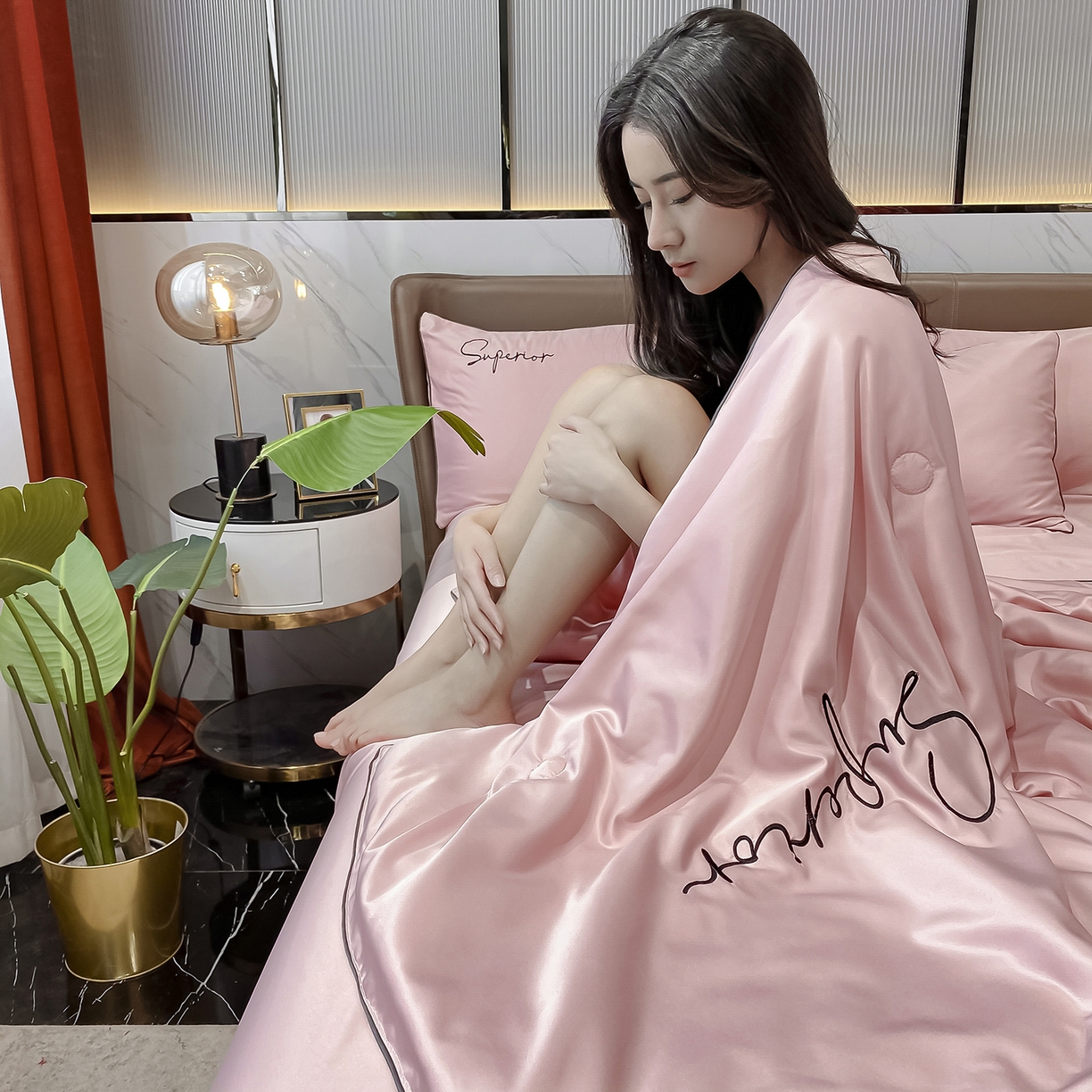 91家纺网 家纺一手货源 找家纺 （总）吾秀家居 2026新款字母刺绣水洗天丝夏被夏凉被空调被四件套-字母