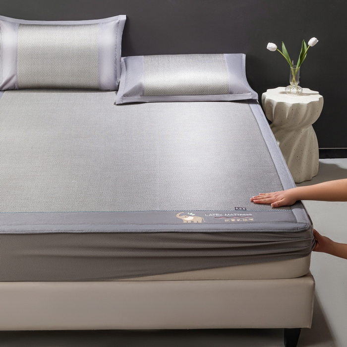 91家纺网 家纺一手货源 找家纺 yyds网供 2026新款冰藤乳胶凉席三件套床席款床笠款刺绣可水机洗空调婴儿童单人软藤席 床笠-乳胶冰藤席-银灰