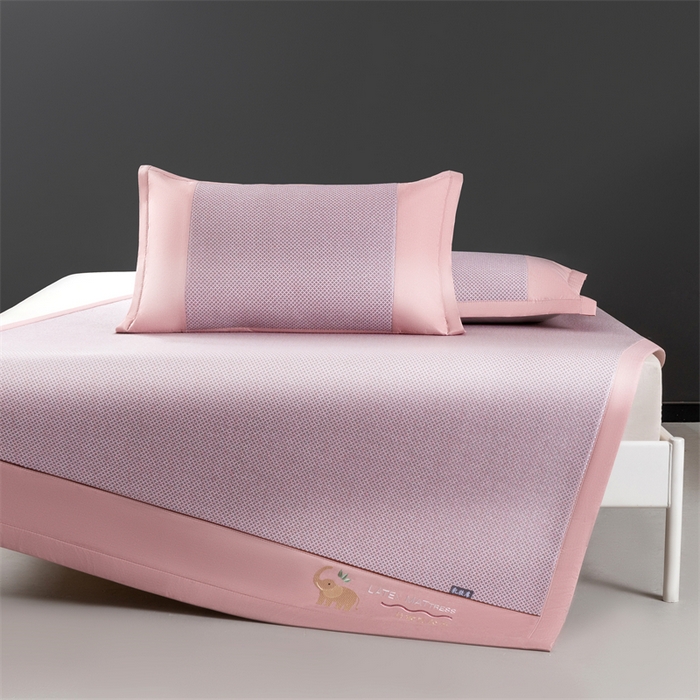 91家纺网 家纺一手货源 找家纺 yyds网供 2026新款冰藤乳胶凉席三件套床席款床笠款刺绣可水机洗空调婴儿童单人软藤席 床席-乳胶冰藤席-粉色