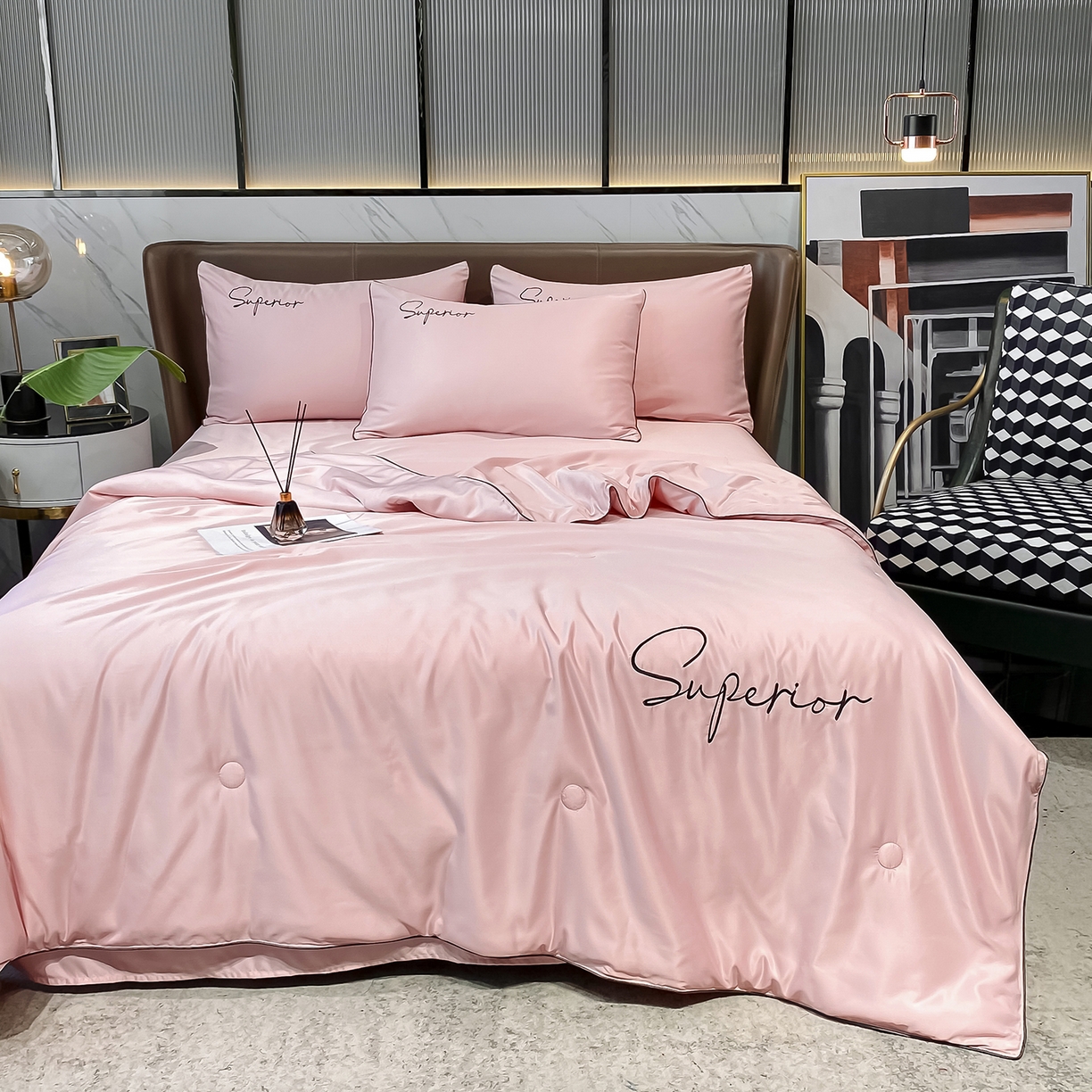 91家纺网 家纺一手货源 找家纺 吾秀家居 2026新款字母刺绣水洗天丝夏被夏凉被空调被四件套-字母 字母豆沙