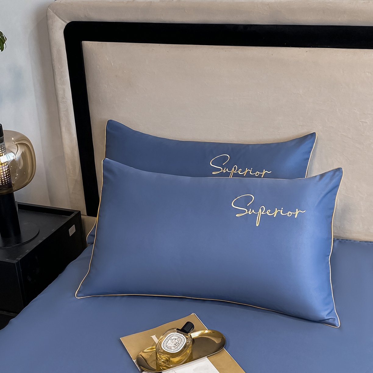 91家纺网 家纺一手货源 找家纺 吾秀家居 2026新款字母刺绣水洗天丝夏被夏凉被空调被四件套-字母 字母蓝紫