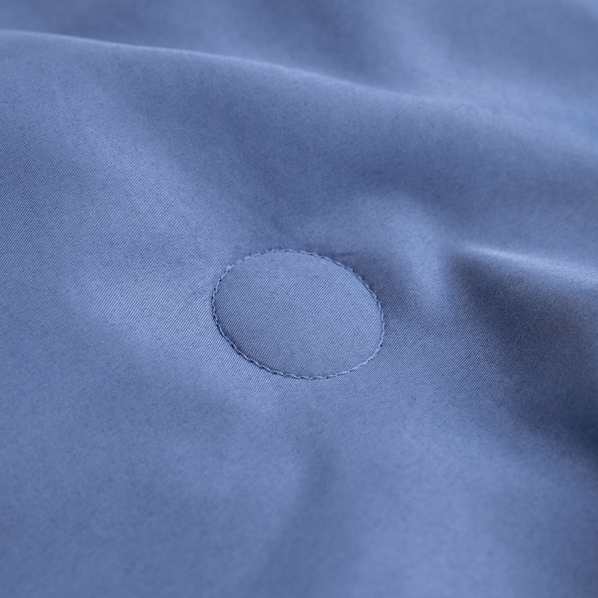 91家纺网 家纺一手货源 找家纺 吾秀家居 2026新款字母刺绣水洗天丝夏被夏凉被空调被四件套-字母 字母蓝紫