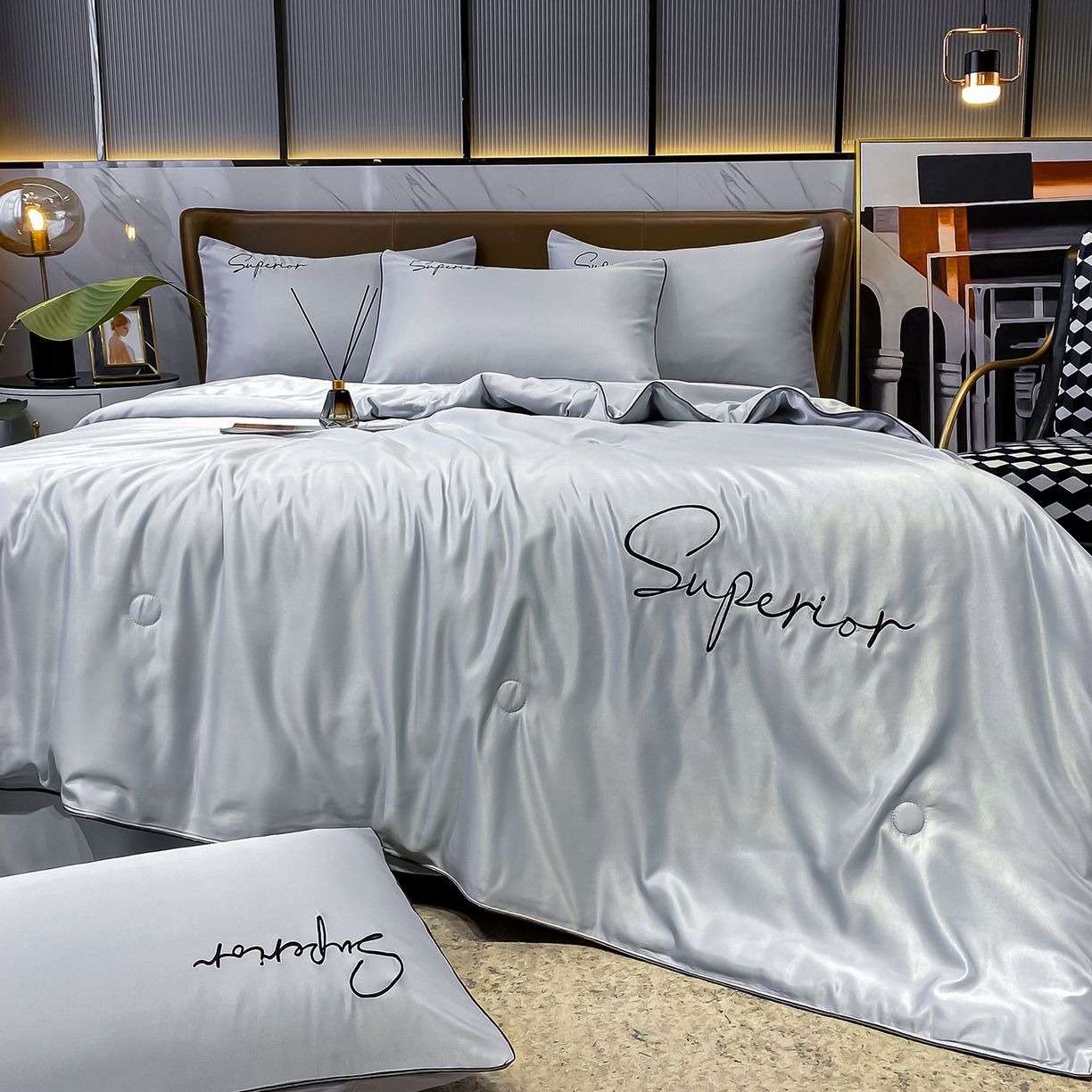 91家纺网 家纺一手货源 找家纺 吾秀家居 2026新款字母刺绣水洗天丝夏被夏凉被空调被四件套-字母 字母气质灰