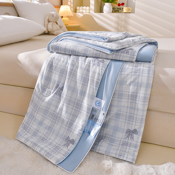 91家纺网 家纺一手货源 找家纺 宝宝纱被业 2026新款纯色凉感夏被 格子蝴蝶结