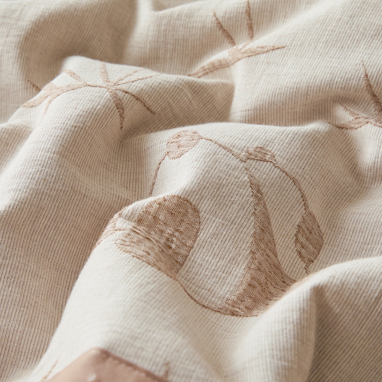 91家纺网 家纺一手货源 找家纺 吾秀家居 2026新款全棉色织提花三层纱夏被夏凉被空调被-华美 萌宝