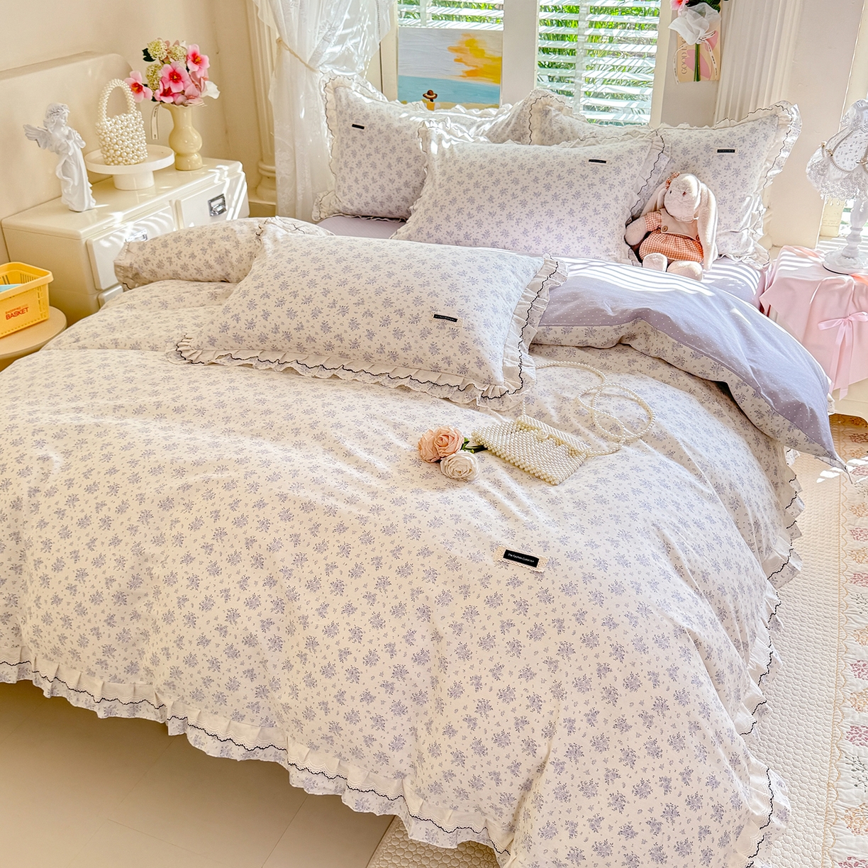 91家纺网 家纺一手货源 找家纺 艾唯希家纺 2026新款全棉双层花边工艺四件套-第二批 樱时-蓝紫